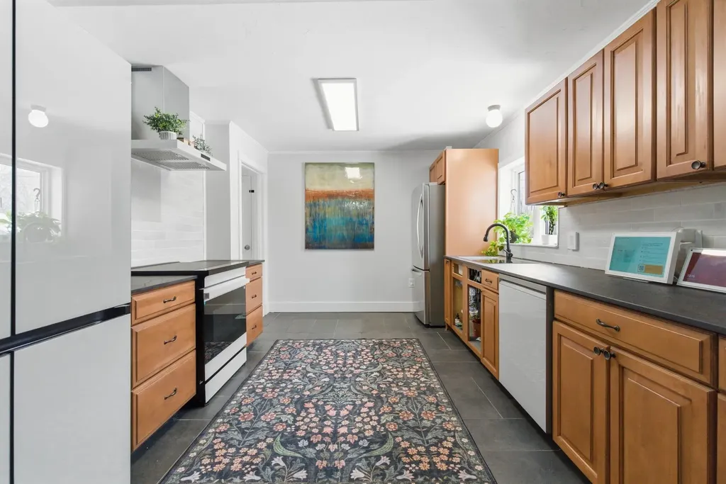 127 Belvidere Street Laconia NH 03246