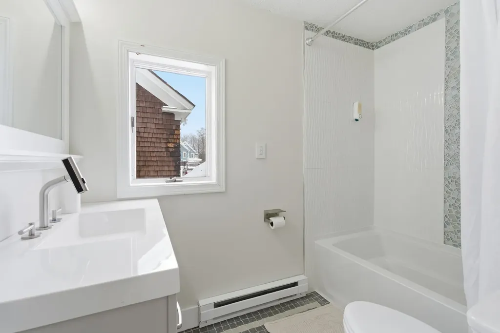 127 Belvidere Street Laconia NH 03246