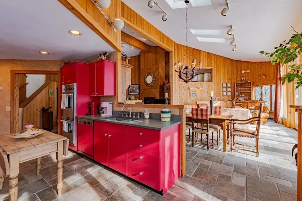 20 Blackberry Lane Peru VT 05152