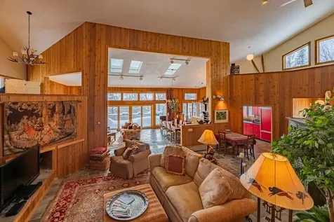 20 Blackberry Lane Peru VT 05152