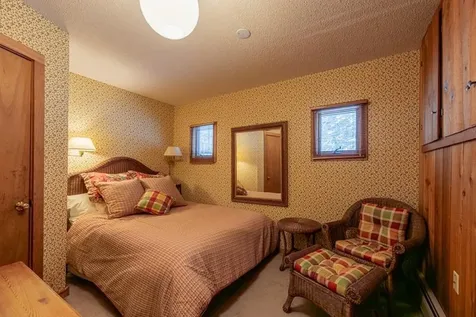 20 Blackberry Lane Peru VT 05152