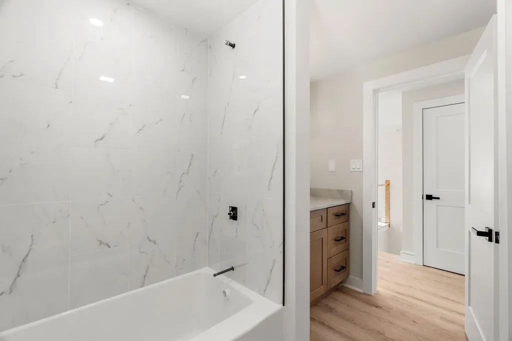 40 Hillside Avenue Derry NH 03038