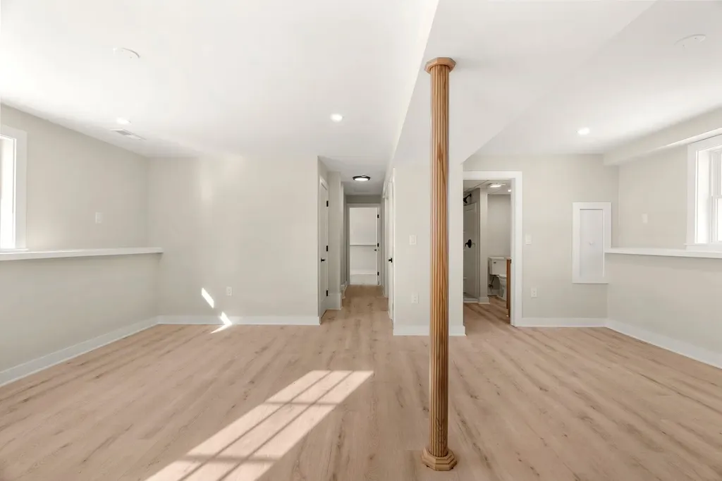 40 Hillside Avenue Derry NH 03038