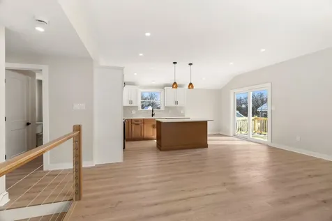 40 Hillside Avenue Derry NH 03038