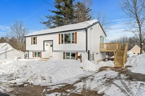 40 Hillside Avenue Derry NH 03038