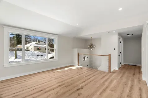 40 Hillside Avenue Derry NH 03038