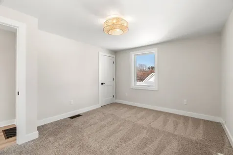 40 Hillside Avenue Derry NH 03038