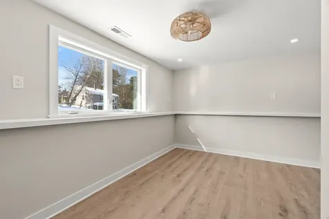 40 Hillside Avenue Derry NH 03038