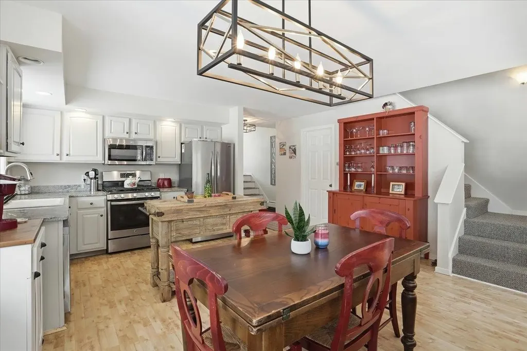 1B N Peak Village Newbury NH 03255