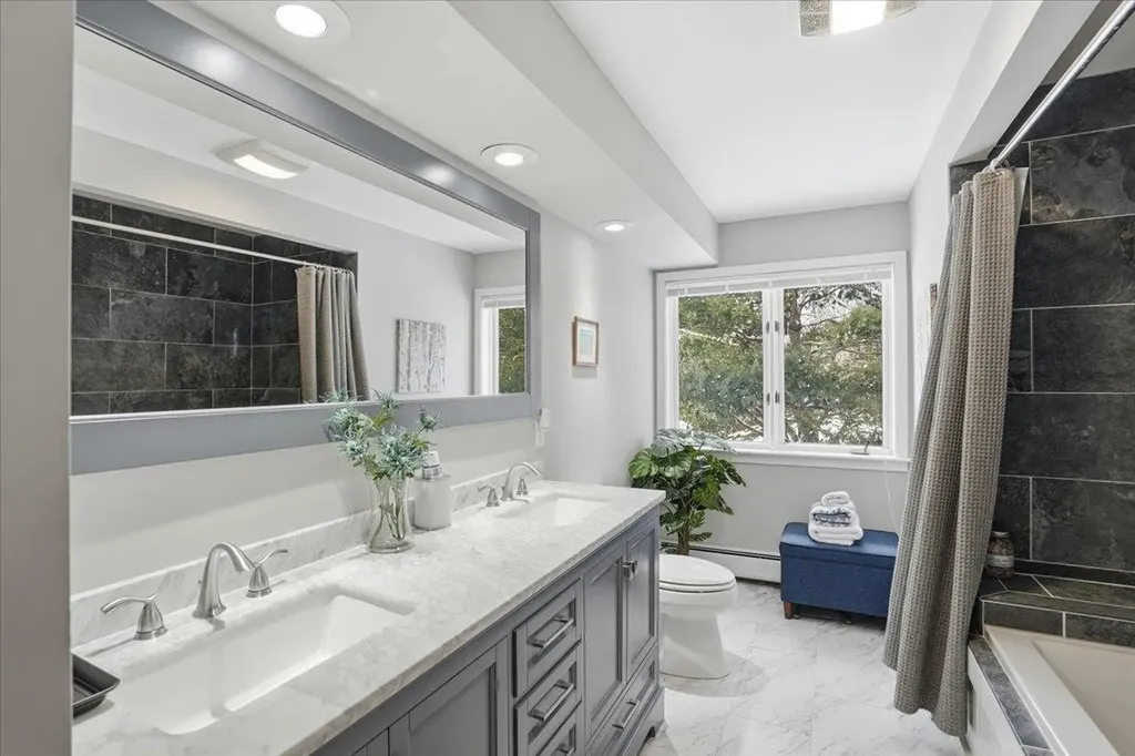 1B N Peak Village Newbury NH 03255