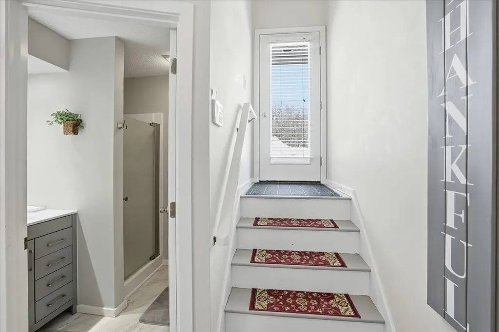 1B N Peak Village Newbury NH 03255