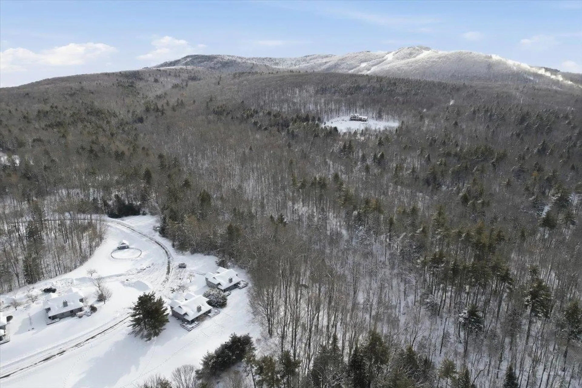 1B N Peak Village Newbury NH 03255