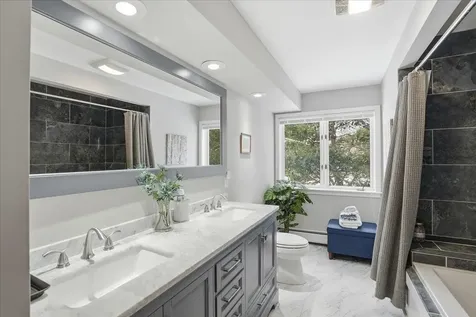 1B N Peak Village Newbury NH 03255