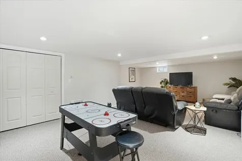 1B N Peak Village Newbury NH 03255