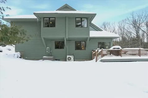 1B N Peak Village Newbury NH 03255