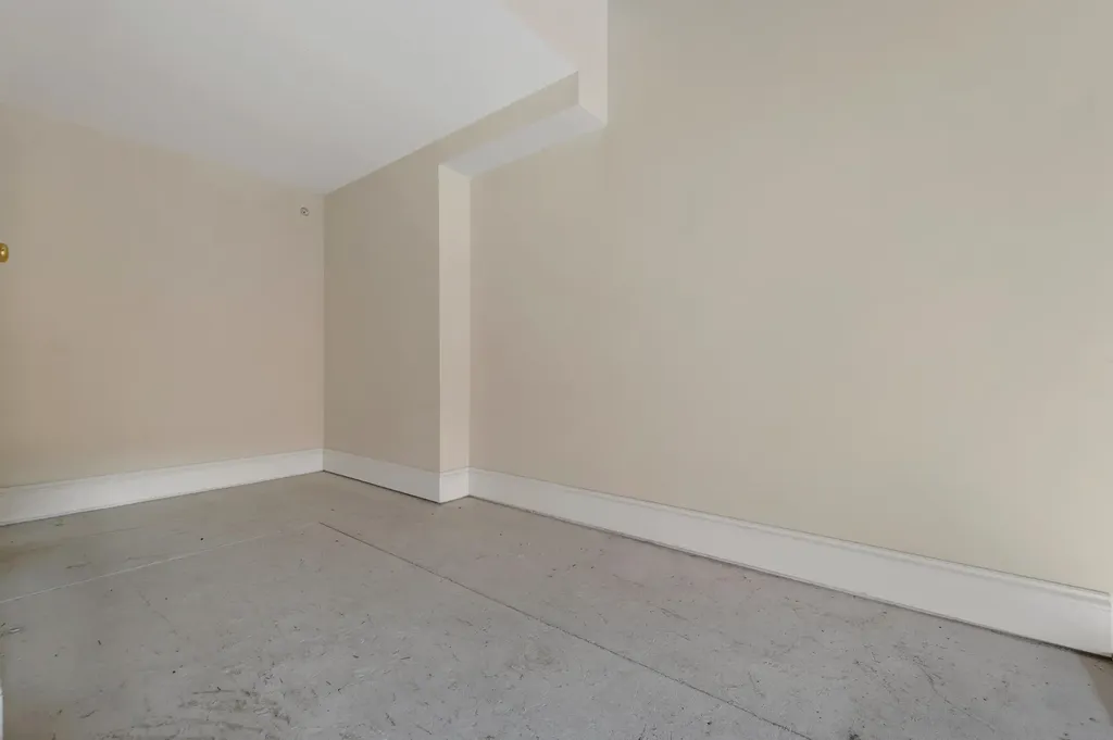 48 Landing Lane Laconia NH 03246