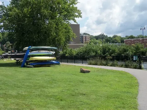 48 Landing Lane Laconia NH 03246