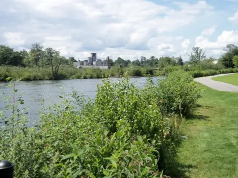 48 Landing Lane Laconia NH 03246