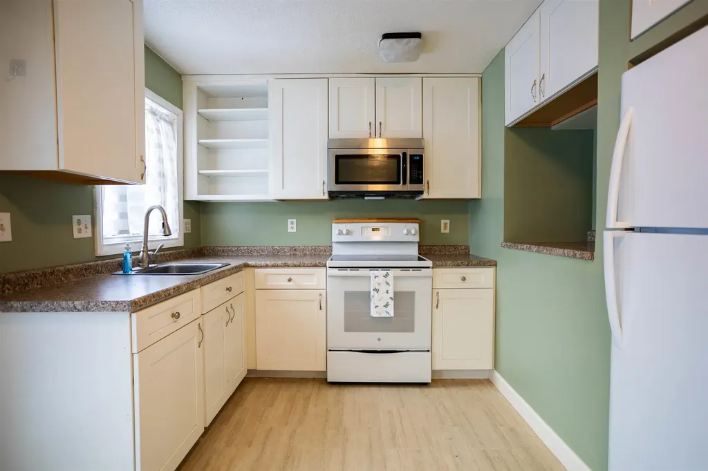 1 Appletree Lane Essex VT 05452