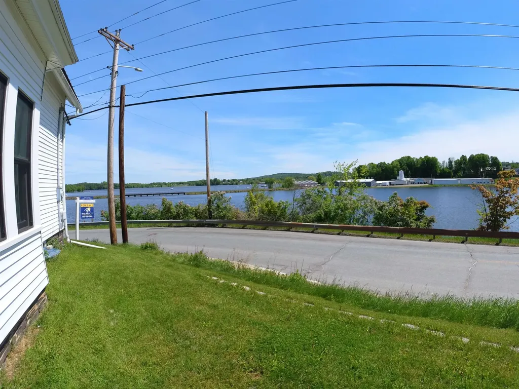 177 Lake Road Newport City VT 05855