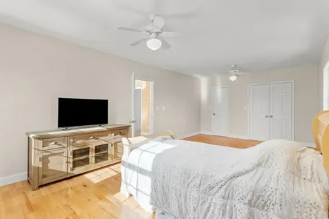 738 Old Hillsboro Road Henniker NH 03244