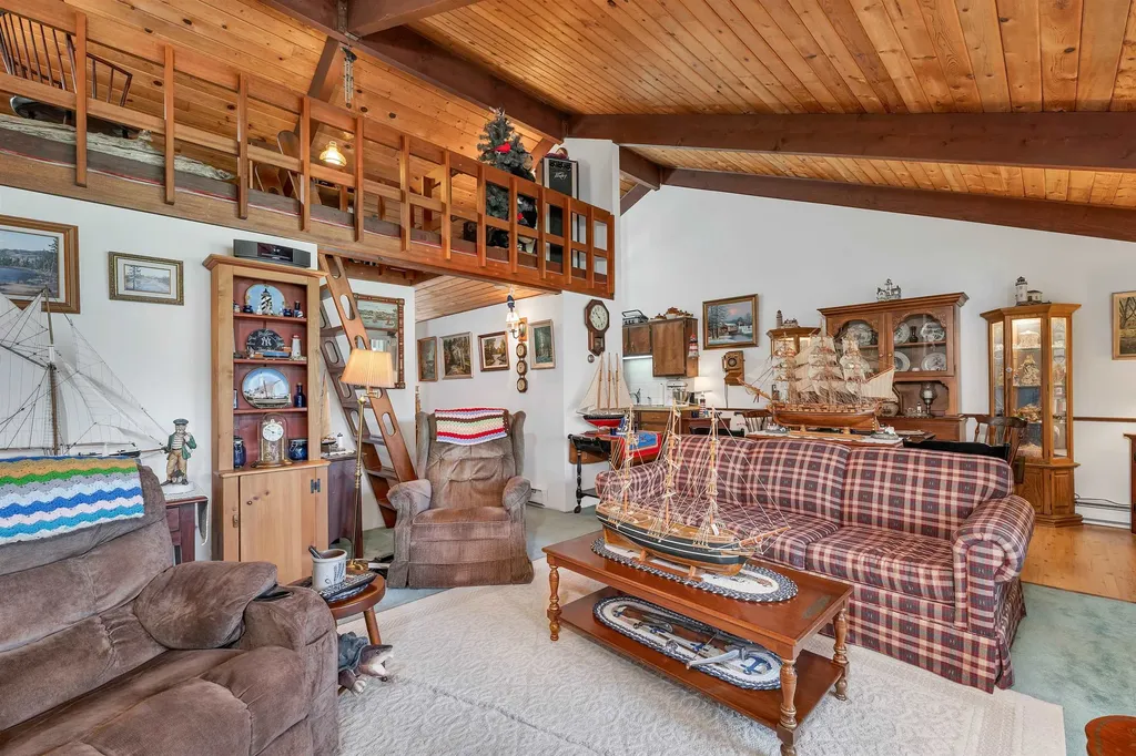 7 Sundance Road Woodstock NH 03262