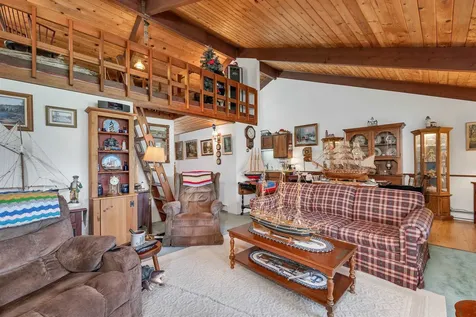 7 Sundance Road Woodstock NH 03262