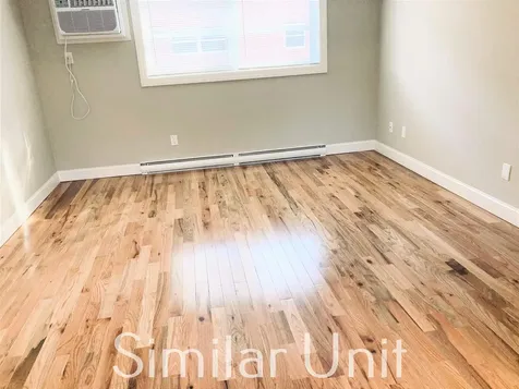 463 Kennard Road Manchester NH 03104