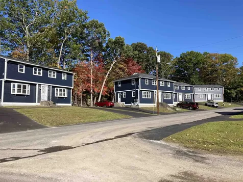 463 Kennard Road Manchester NH 03104