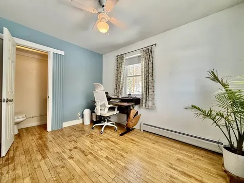 18 Central Street Sunapee NH 03782