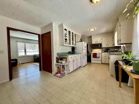 18 Central Street Sunapee NH 03782