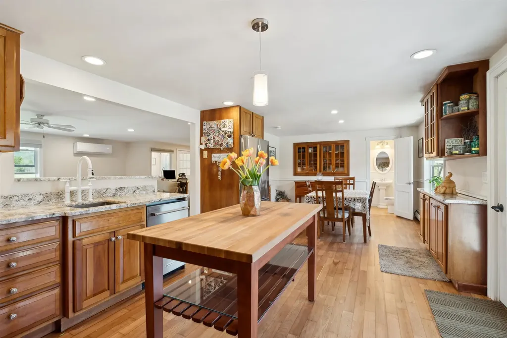 376 Orford Road Lyme NH 03768