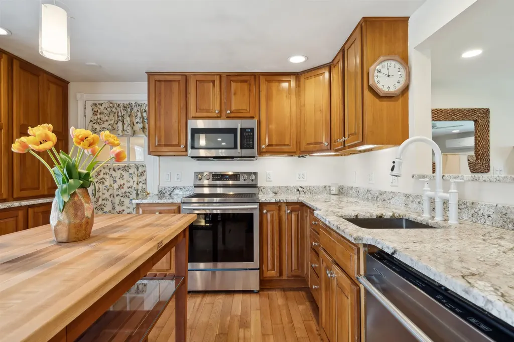 376 Orford Road Lyme NH 03768