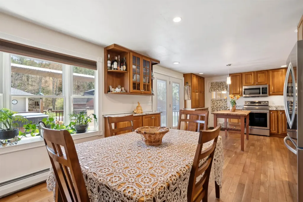 376 Orford Road Lyme NH 03768