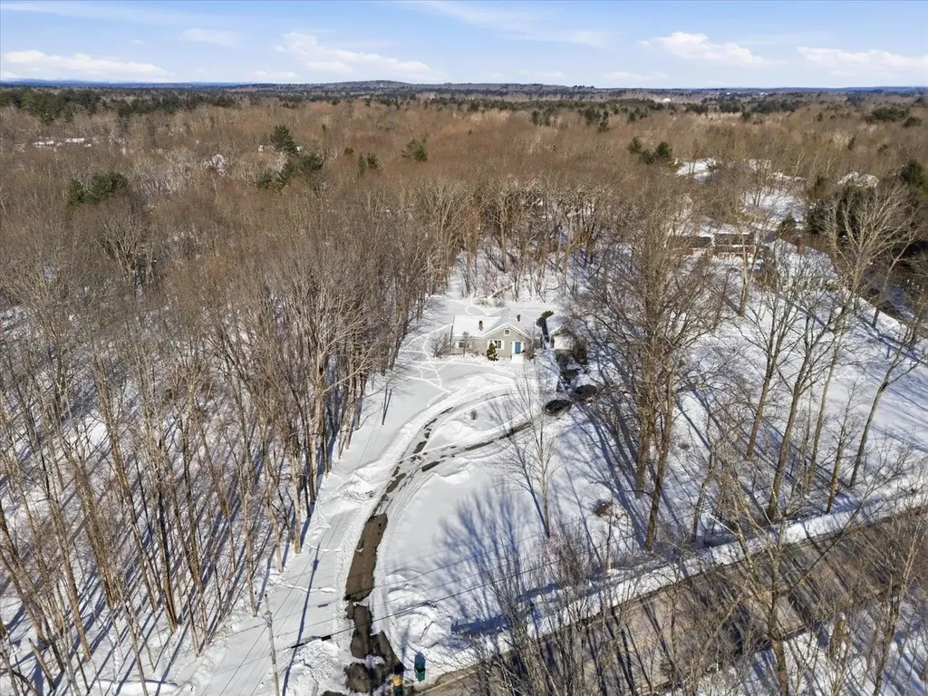 143 Walnut Avenue North Hampton NH 03862