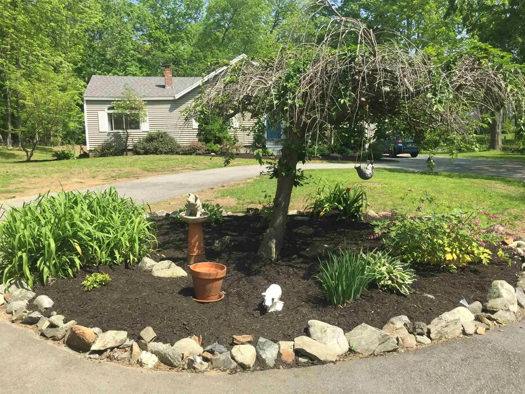 143 Walnut Avenue North Hampton NH 03862