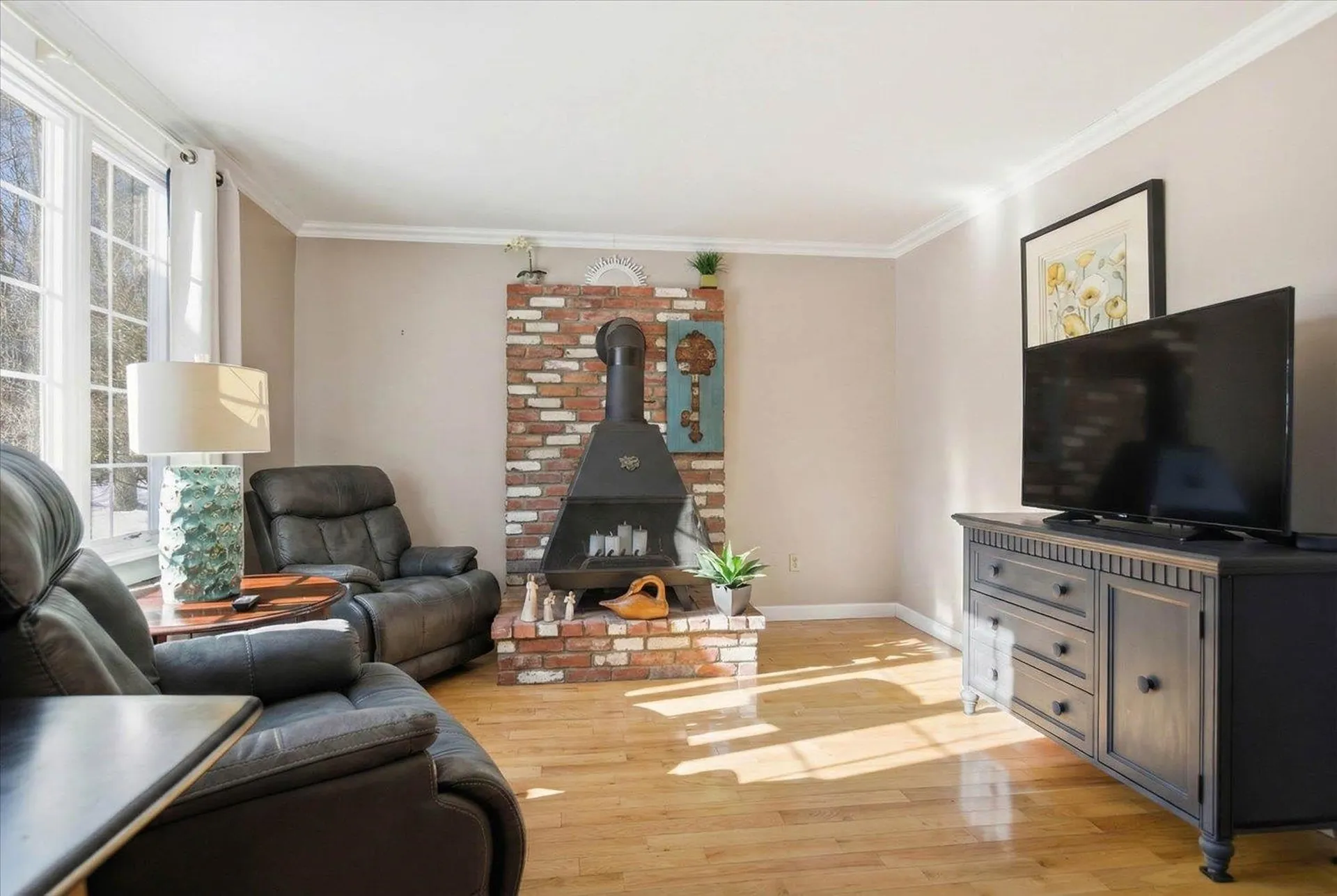 143 Walnut Avenue North Hampton NH 03862