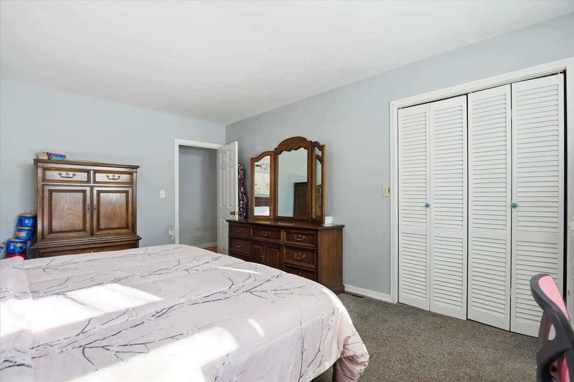 143 Walnut Avenue North Hampton NH 03862