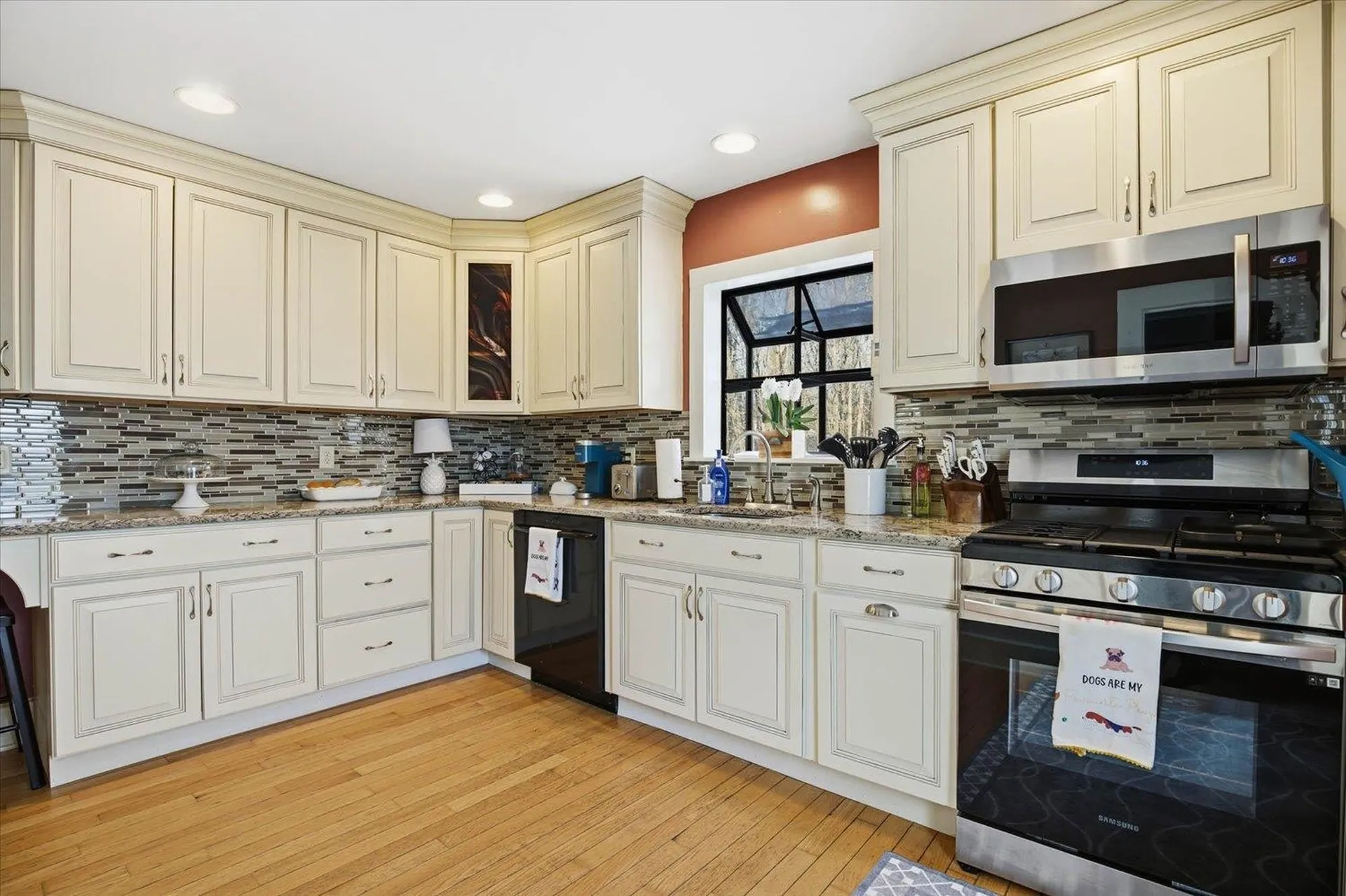 143 Walnut Avenue North Hampton NH 03862