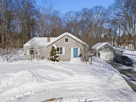 143 Walnut Avenue North Hampton NH 03862