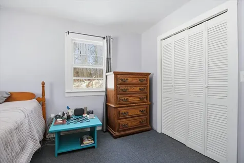 143 Walnut Avenue North Hampton NH 03862