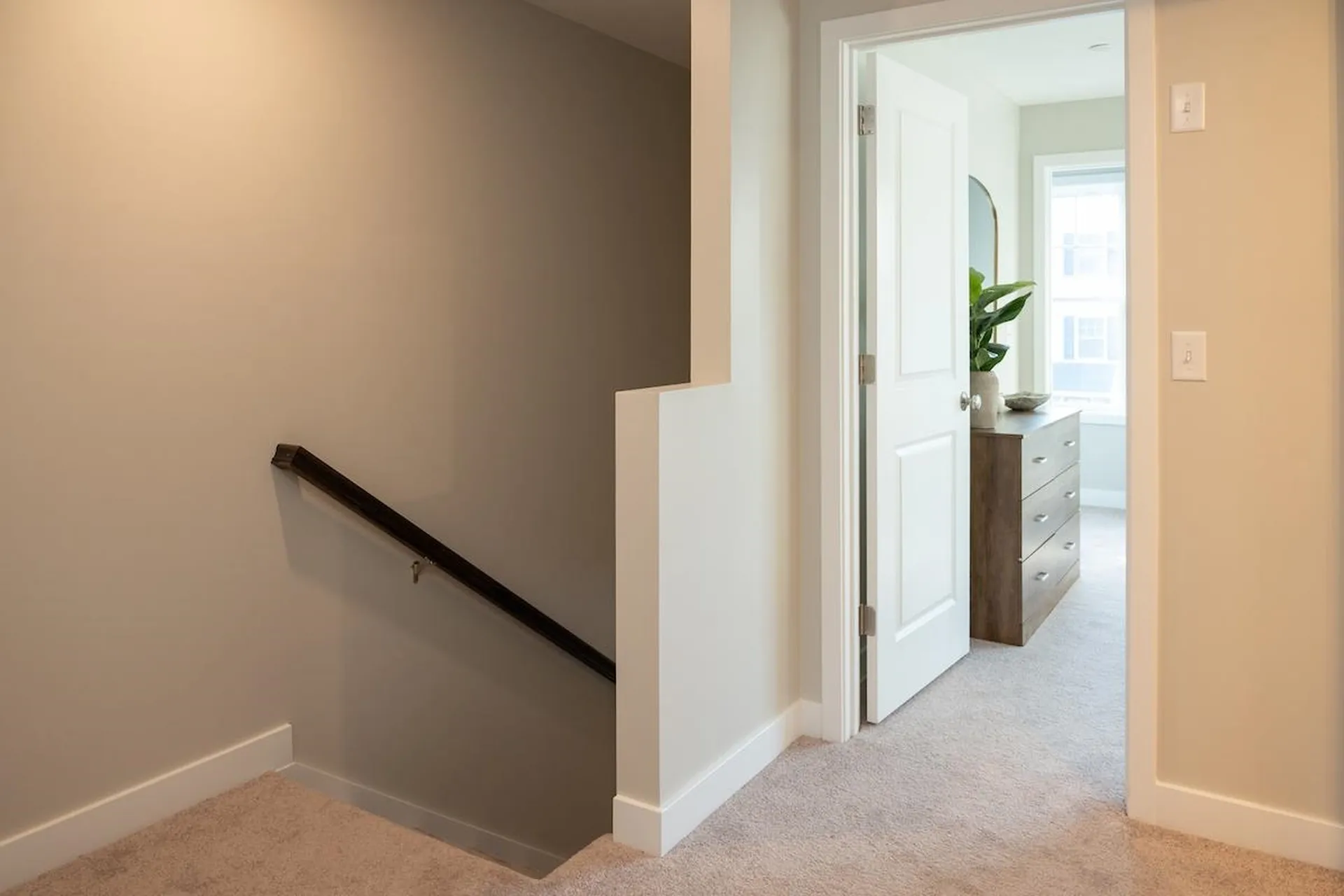 1 Saddle Rock Way Manchester NH 03102