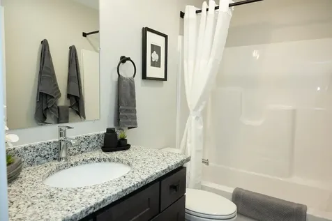 1 Saddle Rock Way Manchester NH 03102