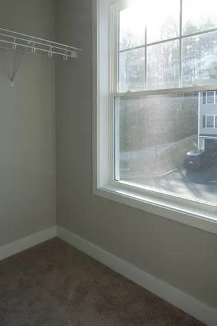 1 Saddle Rock Way Manchester NH 03102