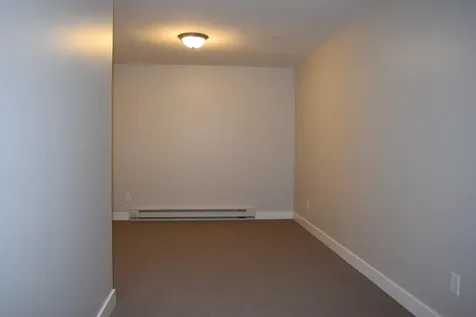 1 Saddle Rock Way Manchester NH 03102