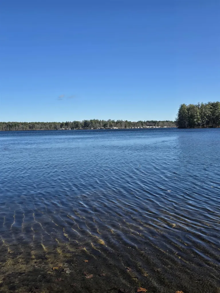 22 Viviana Drive Farmington NH 03835