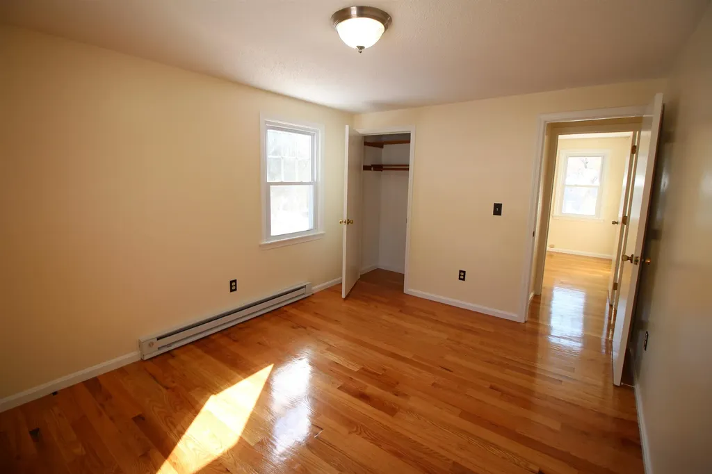 90 Franklin Street Derry NH 03038