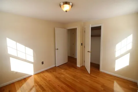 90 Franklin Street Derry NH 03038