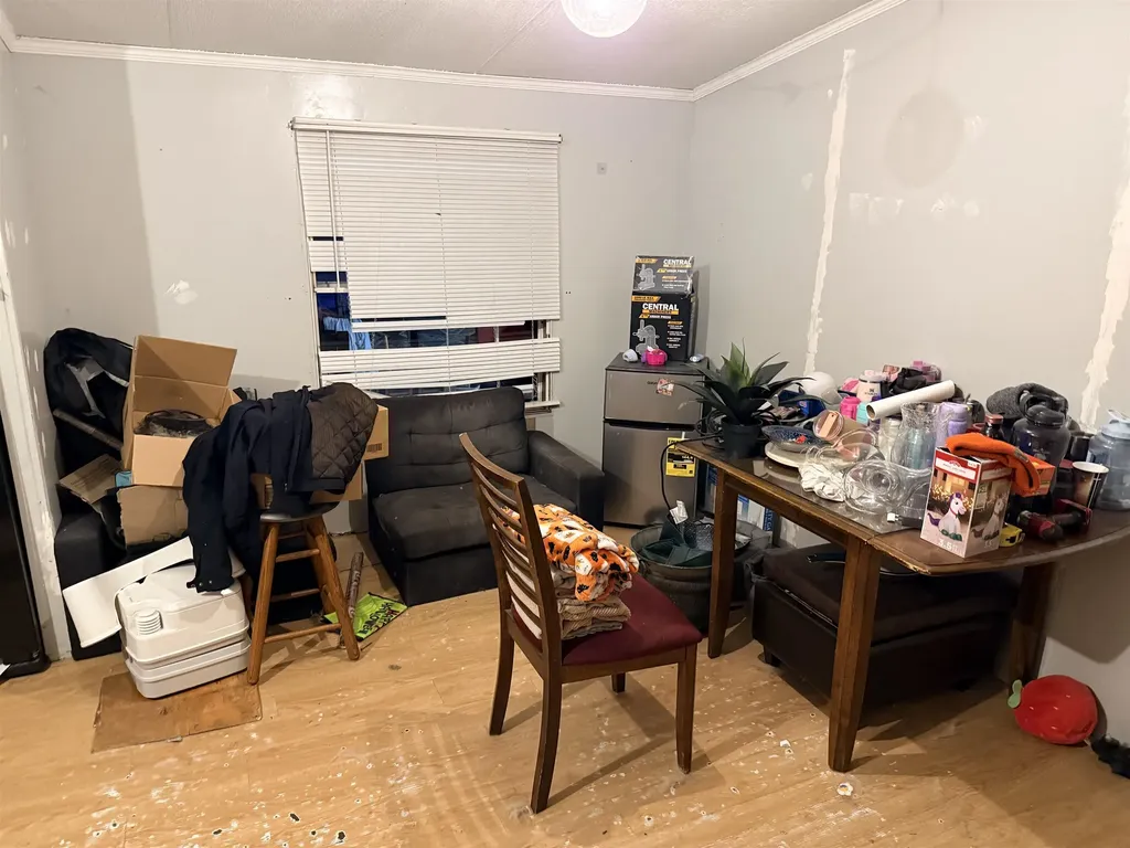 9 Mccusker Place Claremont NH 03743