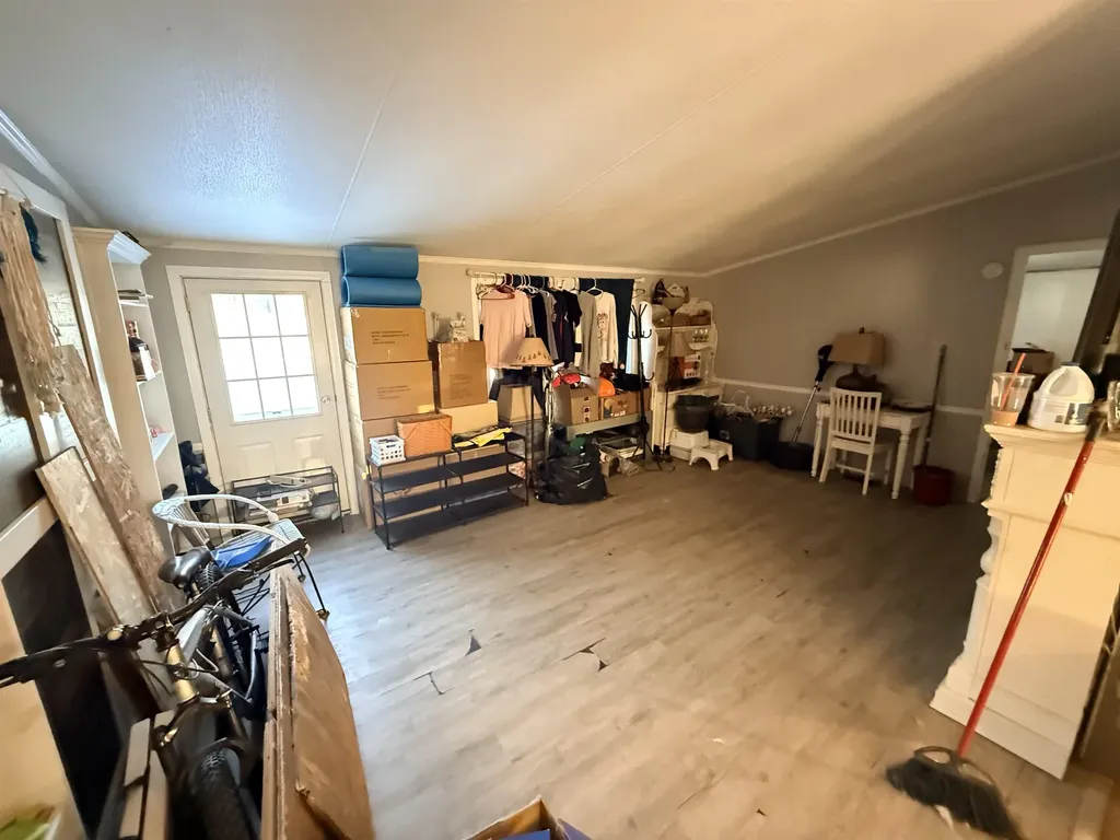 9 Mccusker Place Claremont NH 03743